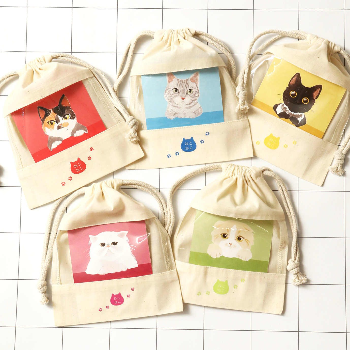 推し活しにゃい？オンラインストア限定で5種の推し色ねこねこ食パンが登場！あか・むらさき・きいろ・みどり・あおの『推し活専用ねこねこ食パン』が限定グッズとセットで新発売！のサブ画像12