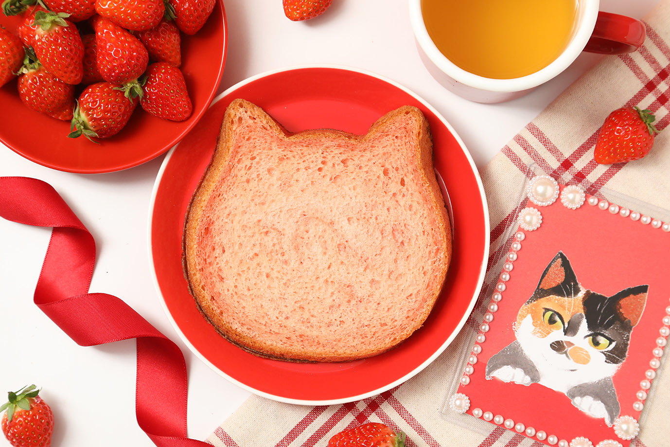 推し活しにゃい？オンラインストア限定で5種の推し色ねこねこ食パンが登場！あか・むらさき・きいろ・みどり・あおの『推し活専用ねこねこ食パン』が限定グッズとセットで新発売！のサブ画像3
